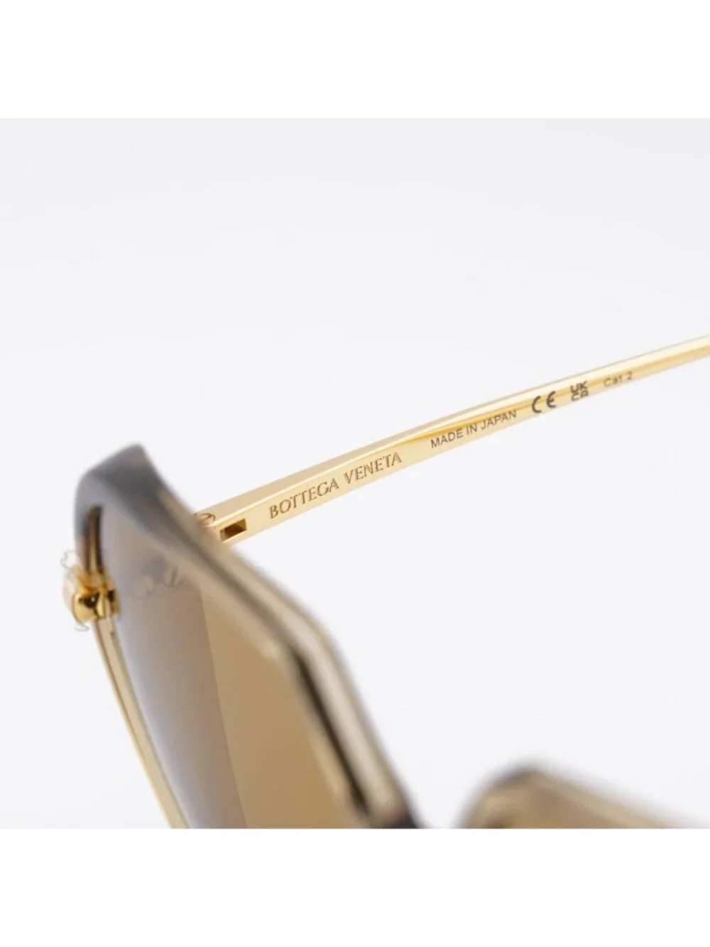 Bottega Veneta BV1436S 004 Sunglasses Shiny Transparent Yellow/Gold Square Frame